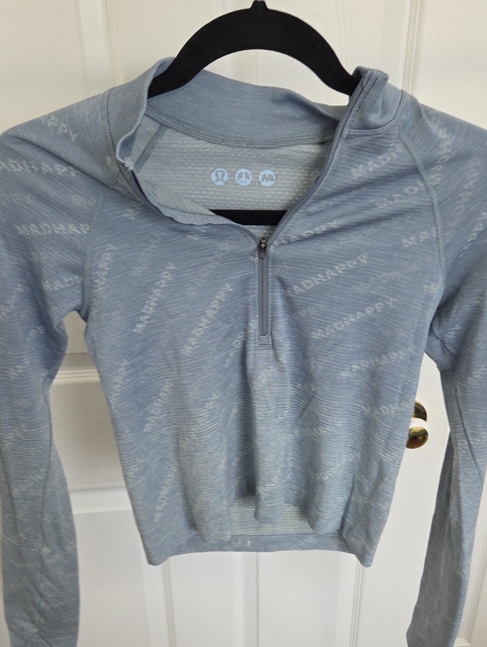 lululemon athletica Women's Light Blue Quarter-Zip Pullover Sweater